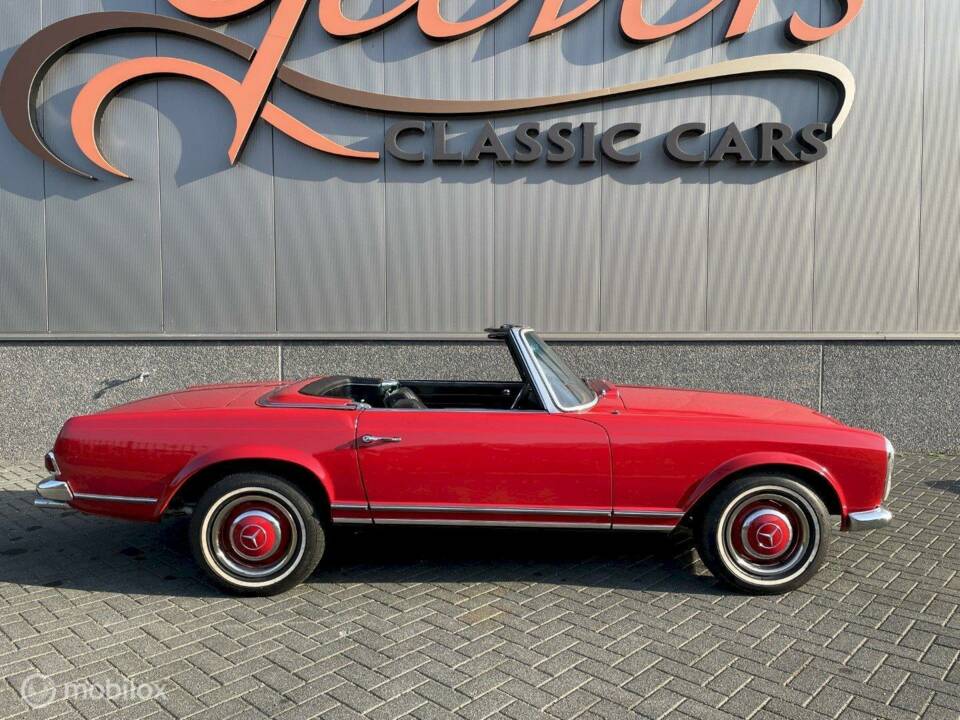 Image 4/8 of Mercedes-Benz 230 SL (1964)