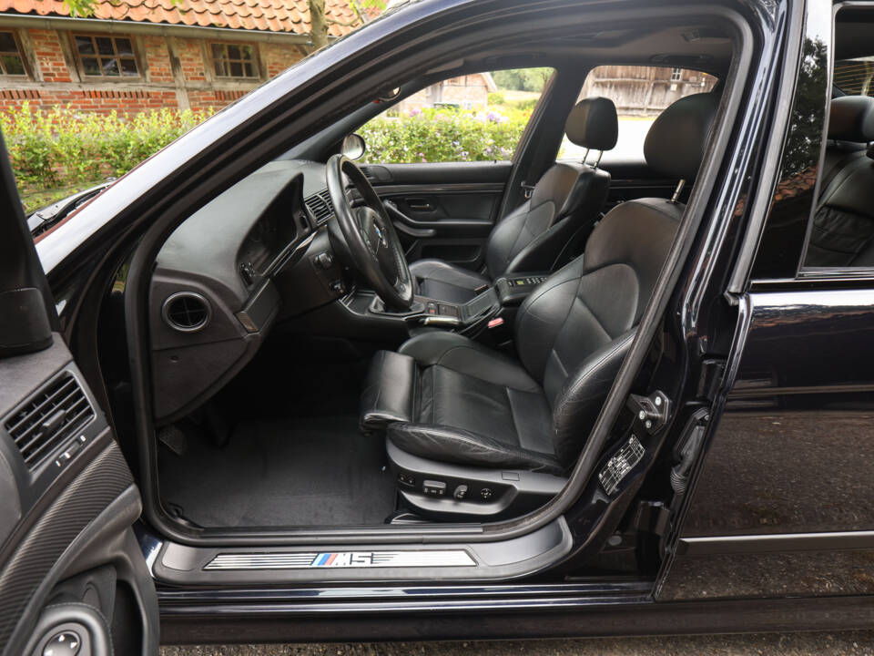 Bild 12/82 von BMW M5 (2000)