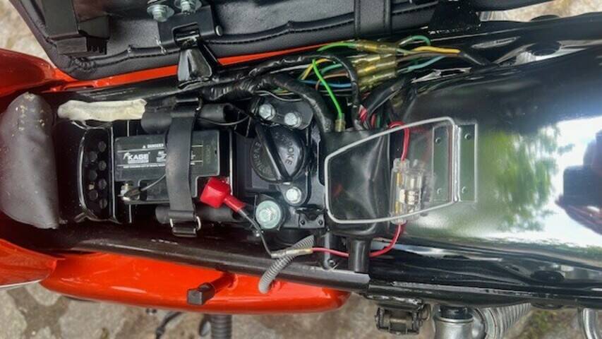 Image 3/10 of Yamaha RD 250 (1976)