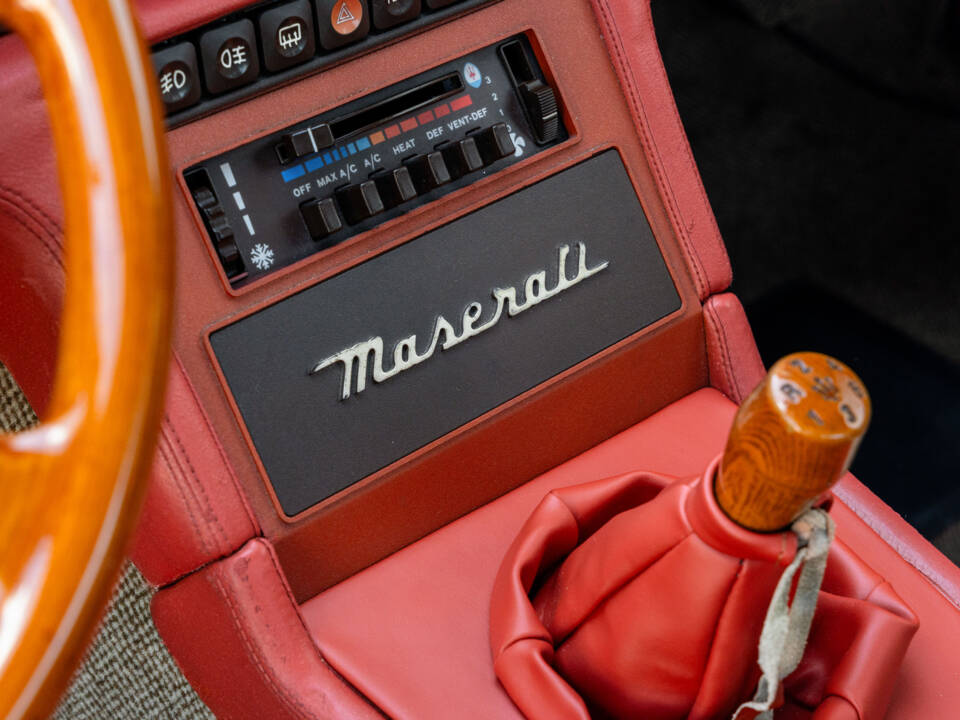 Bild 41/71 von Maserati Biturbo Si (1987)