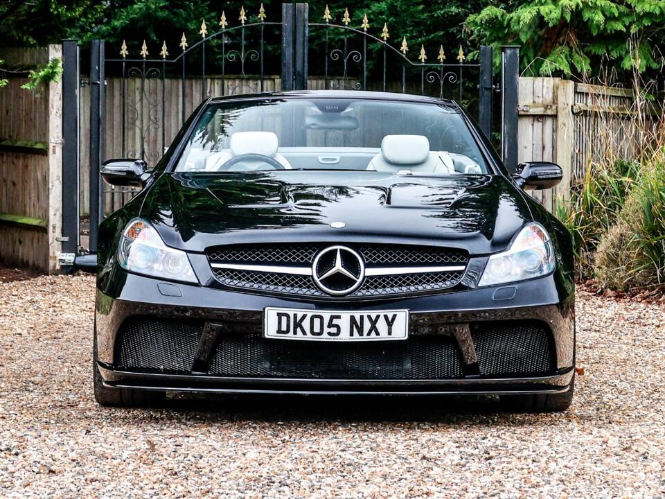 Immagine 6/46 di Mercedes-Benz SL 65 AMG (2005)