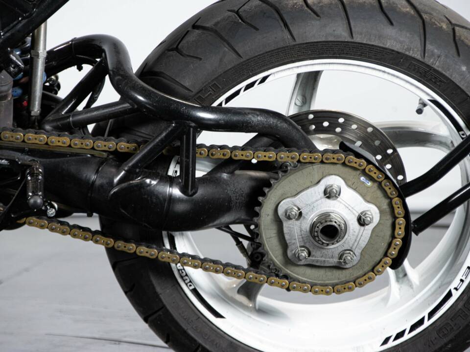 Image 24/50 of Ducati DUMMY (1998)