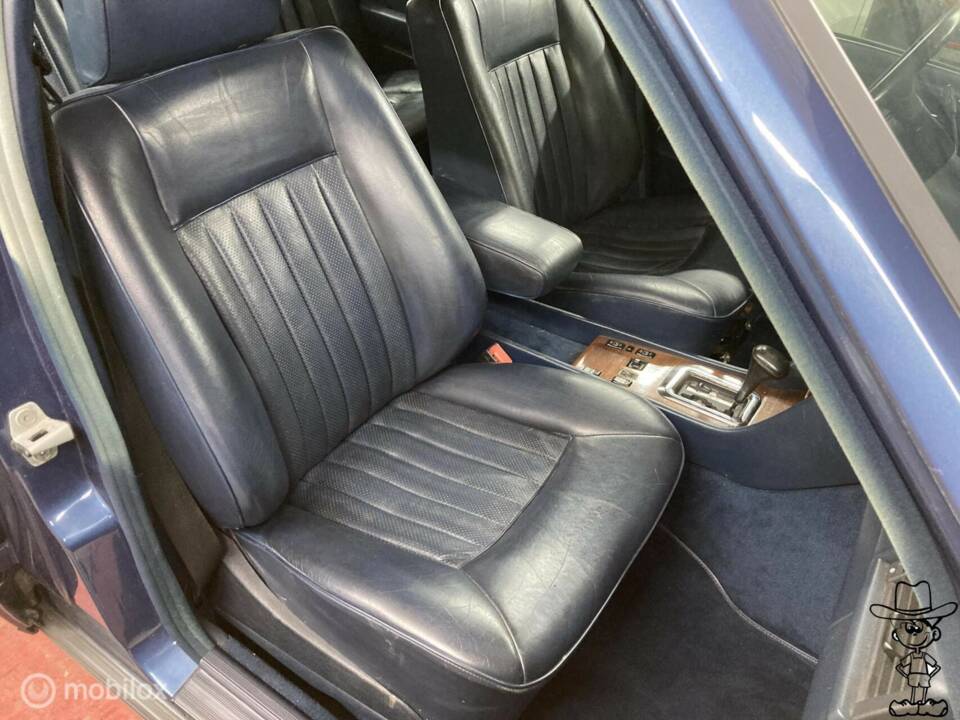 Bild 9/50 von Mercedes-Benz 300 E (1986)