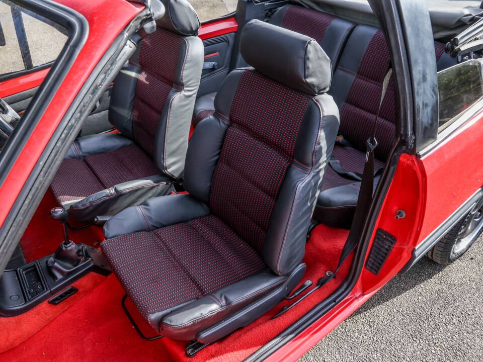 Image 38/38 of Peugeot 205 CTi (1991)