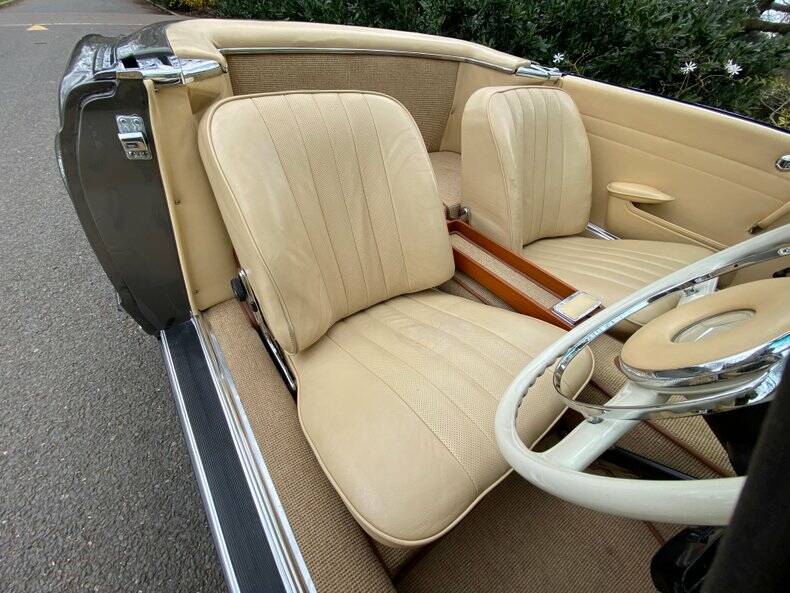 Image 24/50 of Mercedes-Benz 280 M-SL (1964)