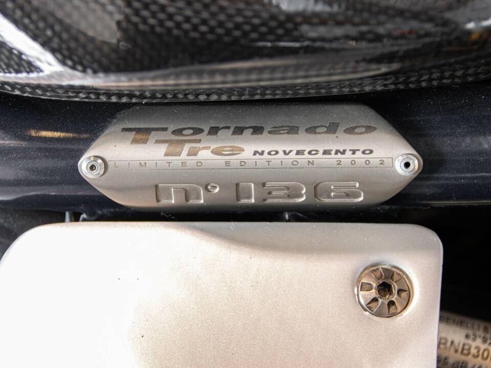 Bild 44/50 von Benelli DUMMY (2002)