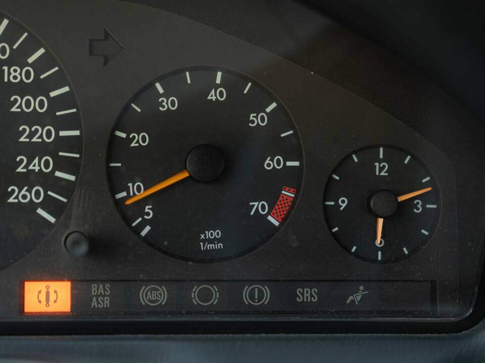 Bild 36/50 von Mercedes-Benz SL 320 (1997)