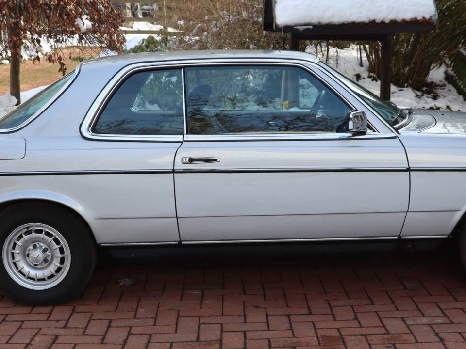 Bild 3/50 von Mercedes-Benz 280 C (1977)