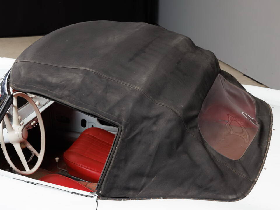Image 13/50 of BMW 507 (1957)