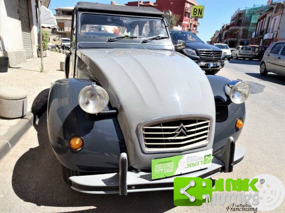 Immagine 2/10 di Citroën 2 CV 6 Charleston (1985)