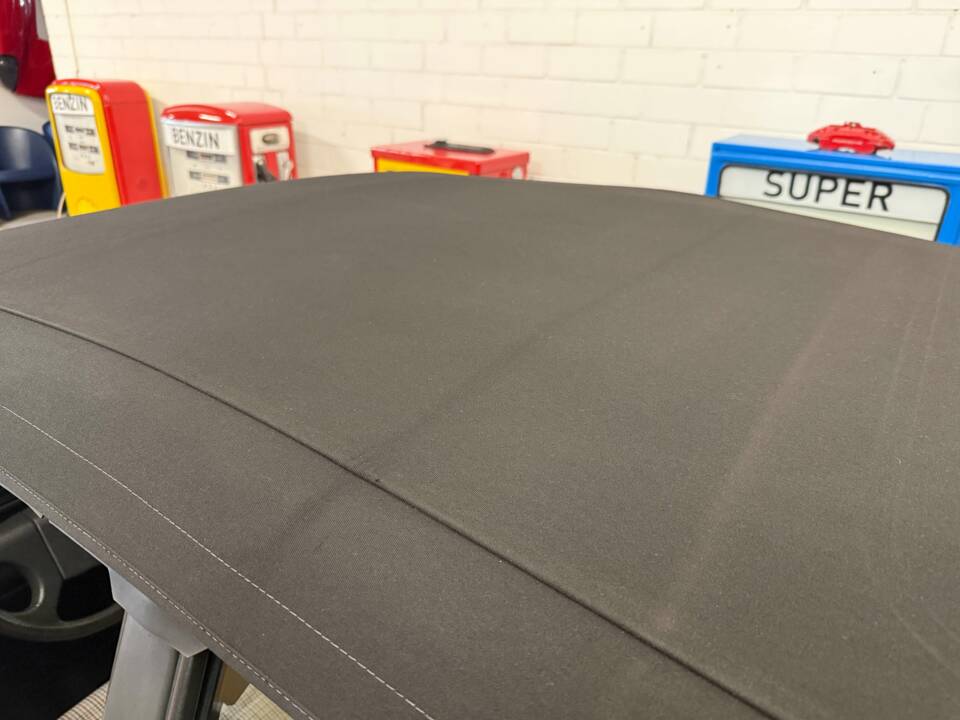 Image 15/19 of Volkswagen Golf I Cabrio GLi 1.8 (1989)