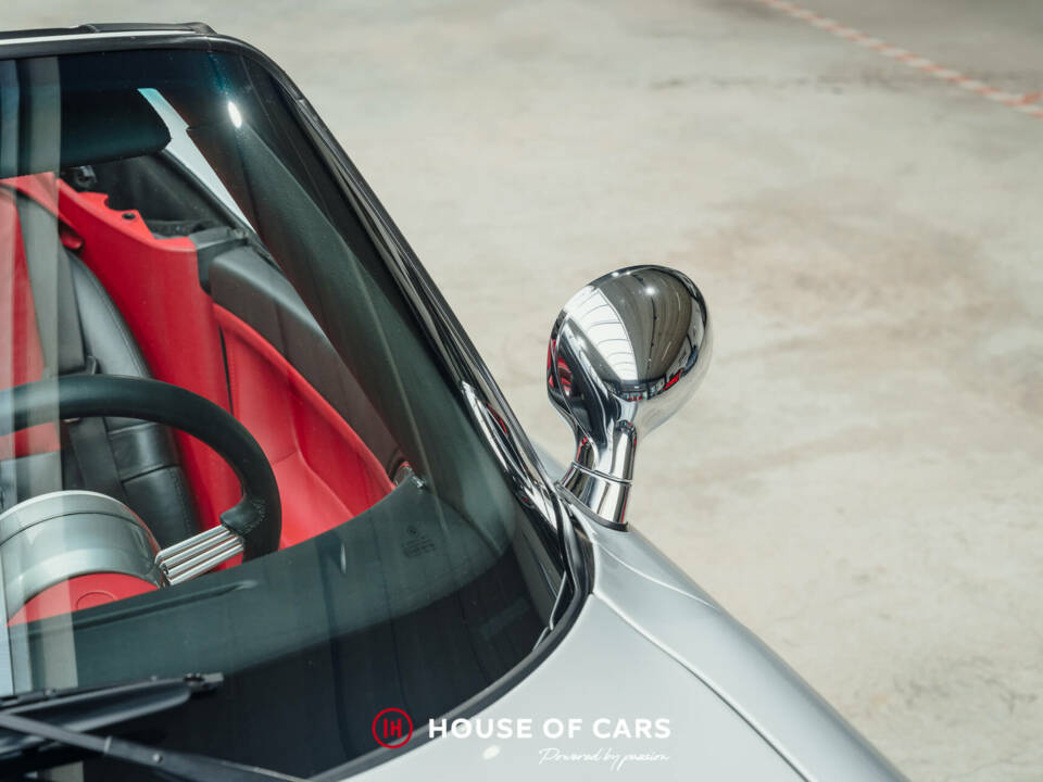 Image 14/25 of BMW Z8 (2000)