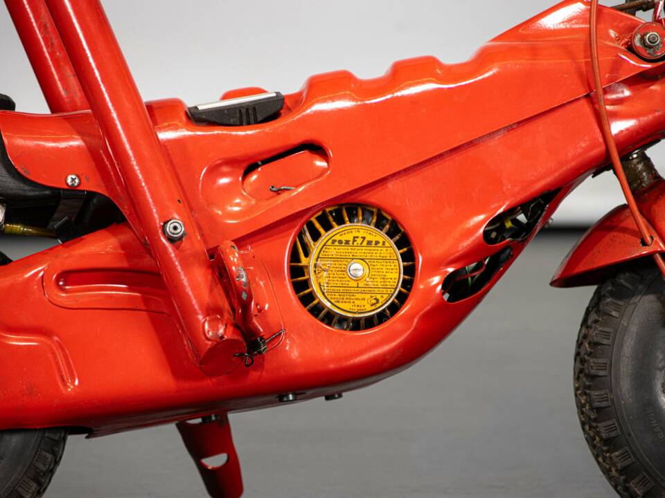 Image 21/50 de Quasar Tender (1983)