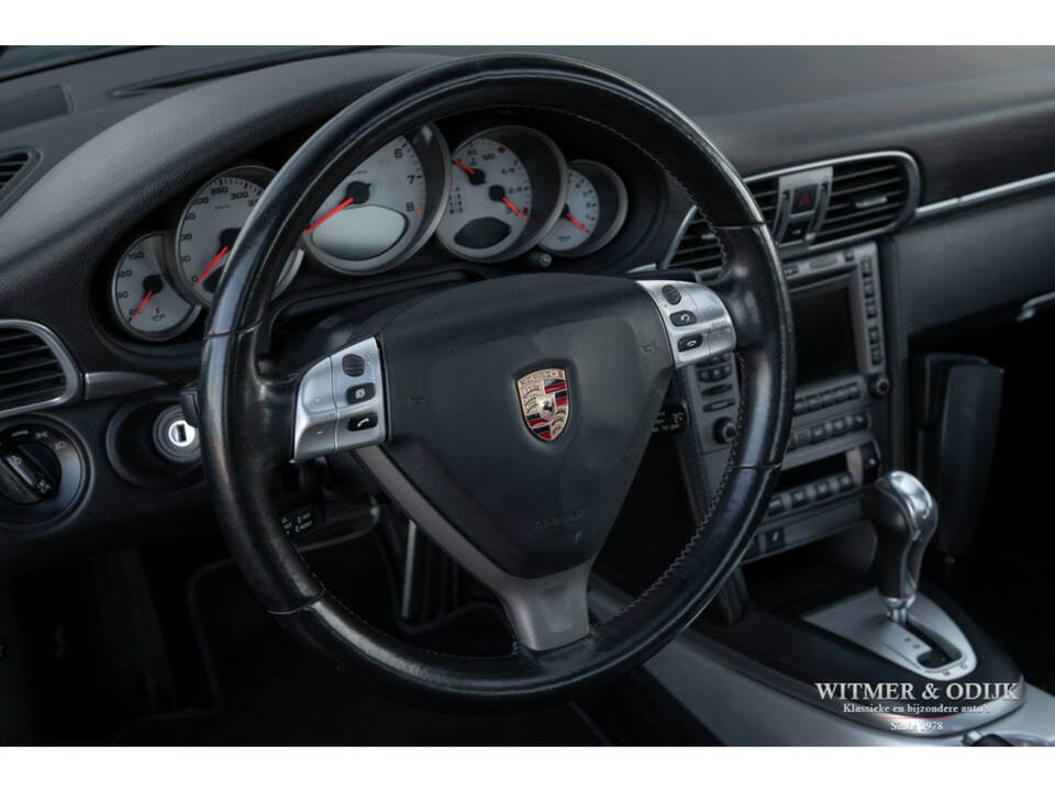 Image 10/34 of Porsche 911 Carrera S (2005)