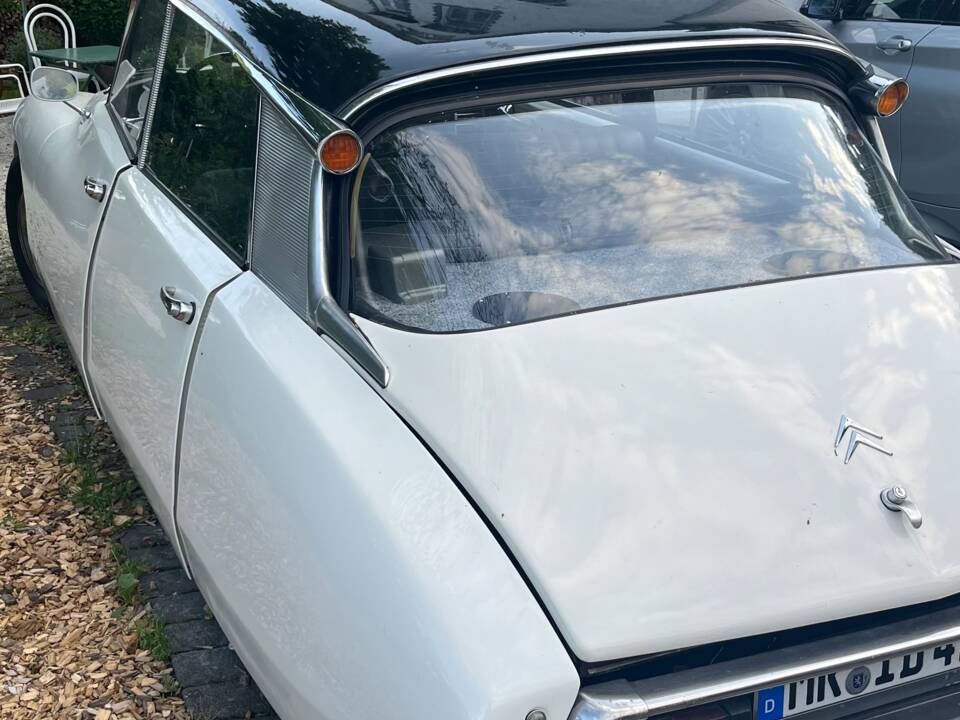 Imagen 2/6 de Citroën DS 20 (1971)