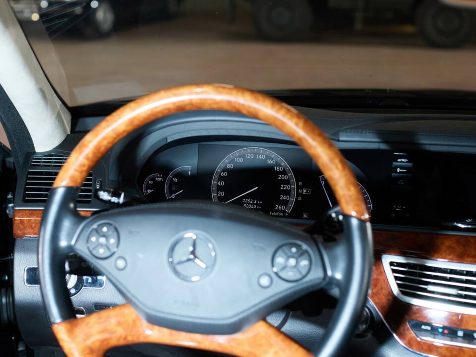 Image 29/128 de Mercedes-Benz S 500 BlueEFFICIENCY (2011)