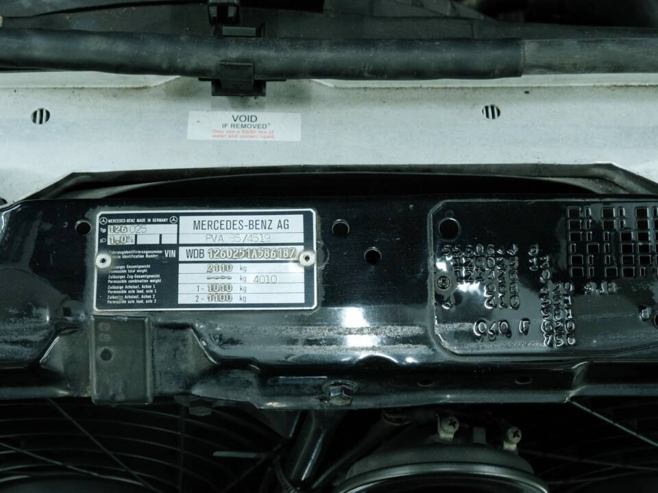 Bild 15/50 von Mercedes-Benz 300 SEL (1991)