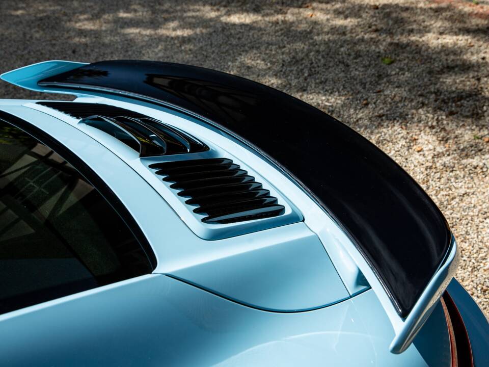 Image 23/48 of Porsche 911 Turbo S Exclusive (2017)