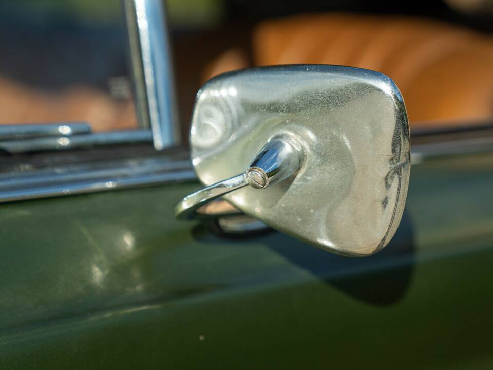 Afbeelding 37/50 van Mercedes-Benz 220 SE b (1964)