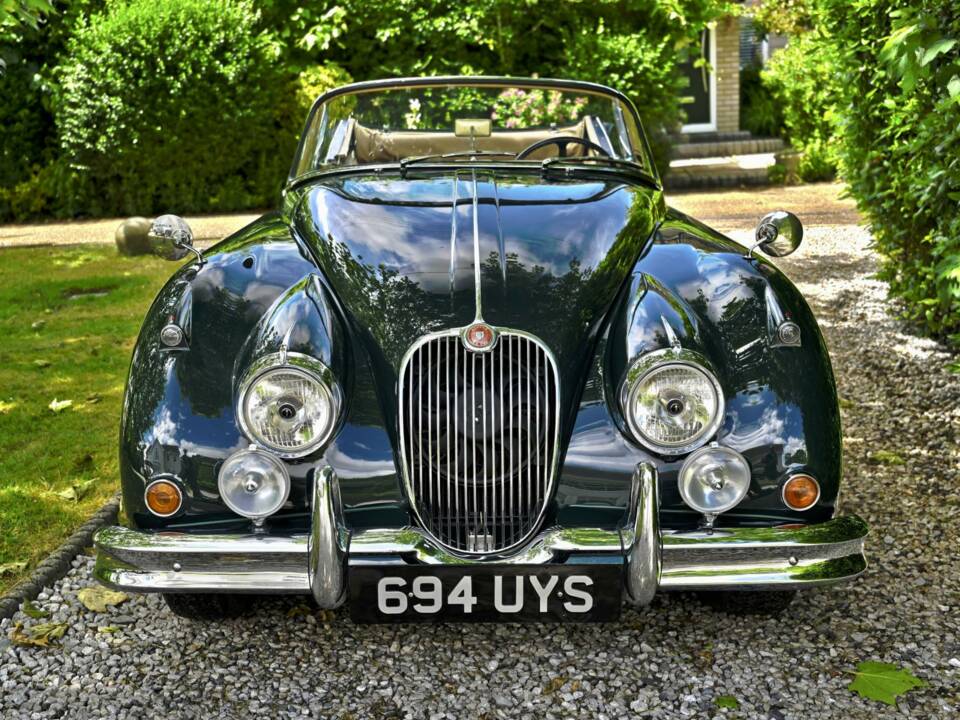Immagine 13/50 di Jaguar XK 150 3.8 S DHC (1960)
