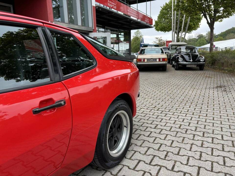 Image 21/24 de Porsche 944 (1986)
