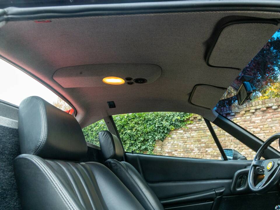 Bild 37/50 von Ferrari 328 GTB (1989)