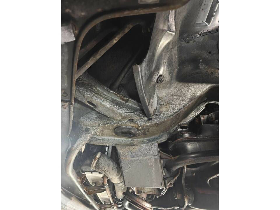 Image 48/50 de Mercedes-Benz 560 SL (1986)