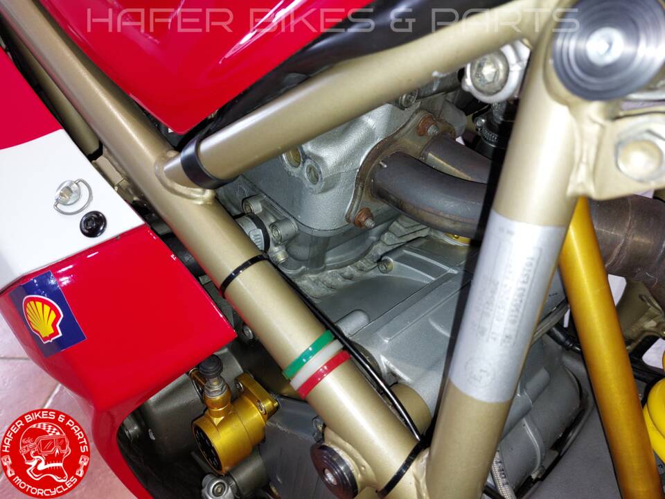 Image 29/32 of Ducati DUMMY (1998)