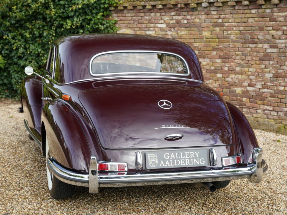 Image 10/50 of Mercedes-Benz 300 S (1953)