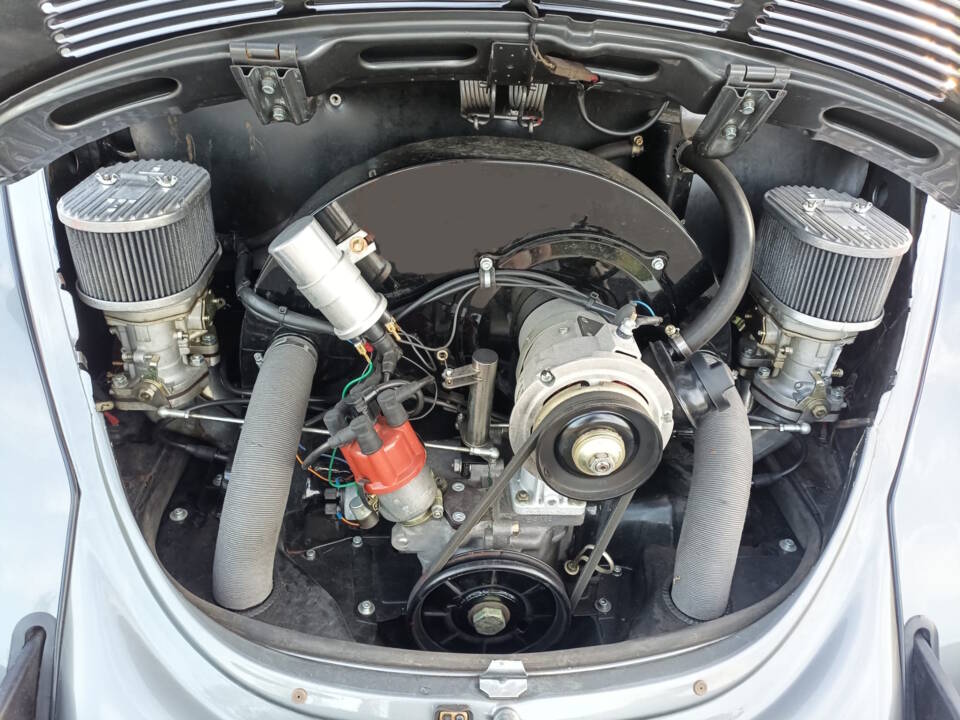 Immagine 9/10 di Volkswagen Beetle 1303 (1978)