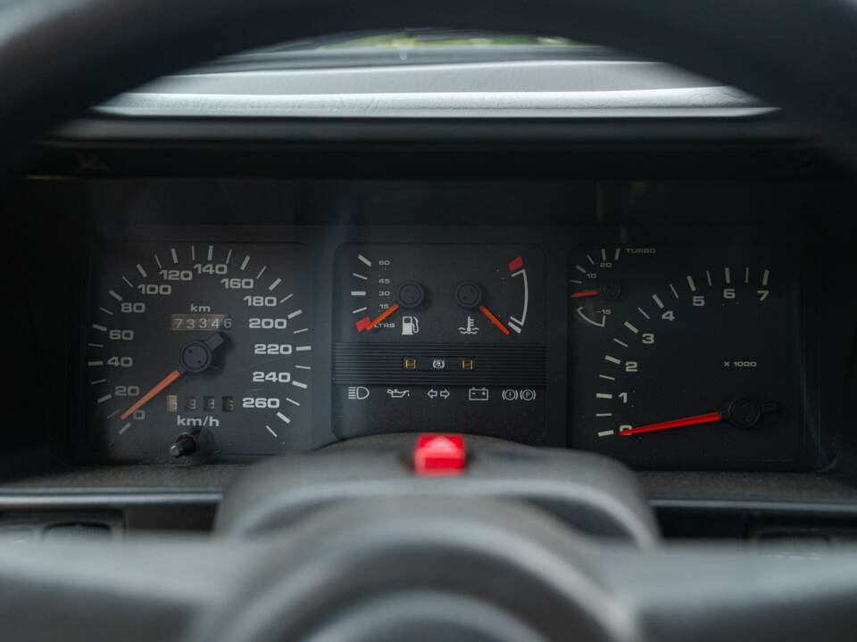 Image 36/50 de Ford Sierra RS Cosworth (1993)