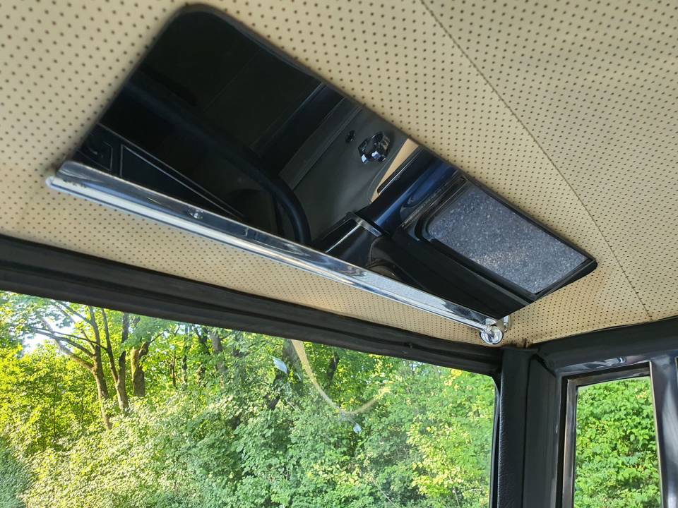 Image 32/58 of Maserati 3500 GTI Touring (1963)