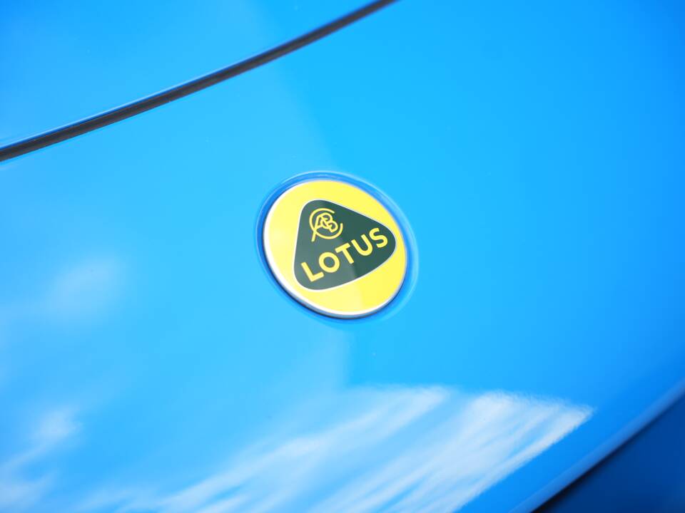 Image 31/50 of Lotus Emira "First Edition" (2022)