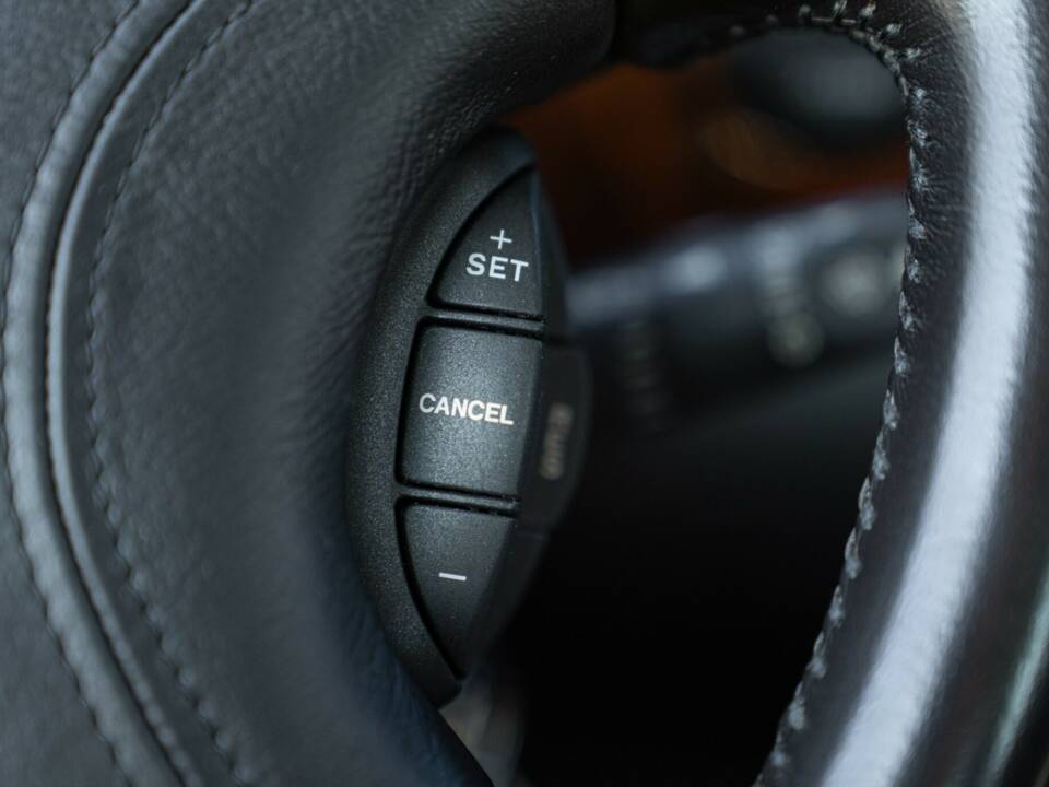 Bild 50/50 von Jaguar XJ 8 Executive (1997)