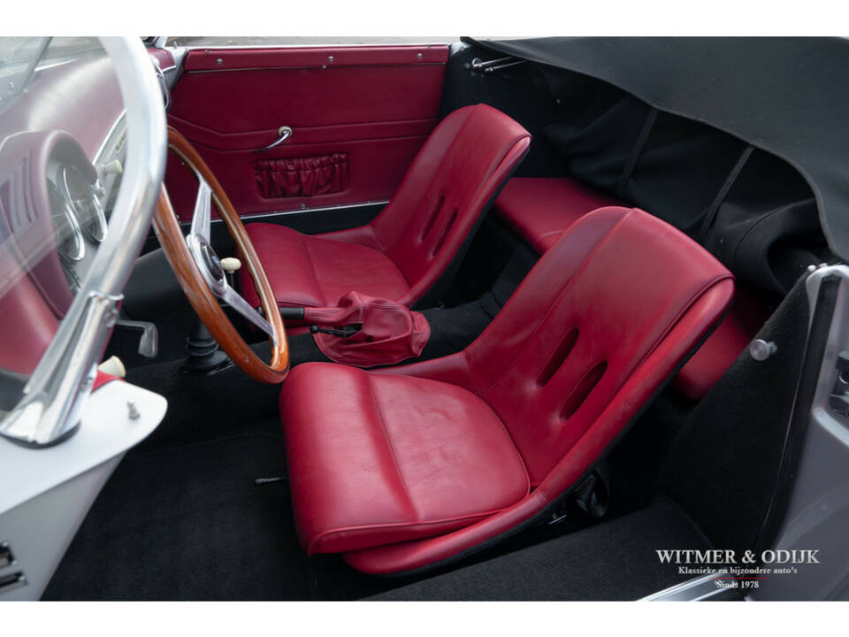 Image 7/28 of Porsche 356 B 1600 Super 90 (1970)