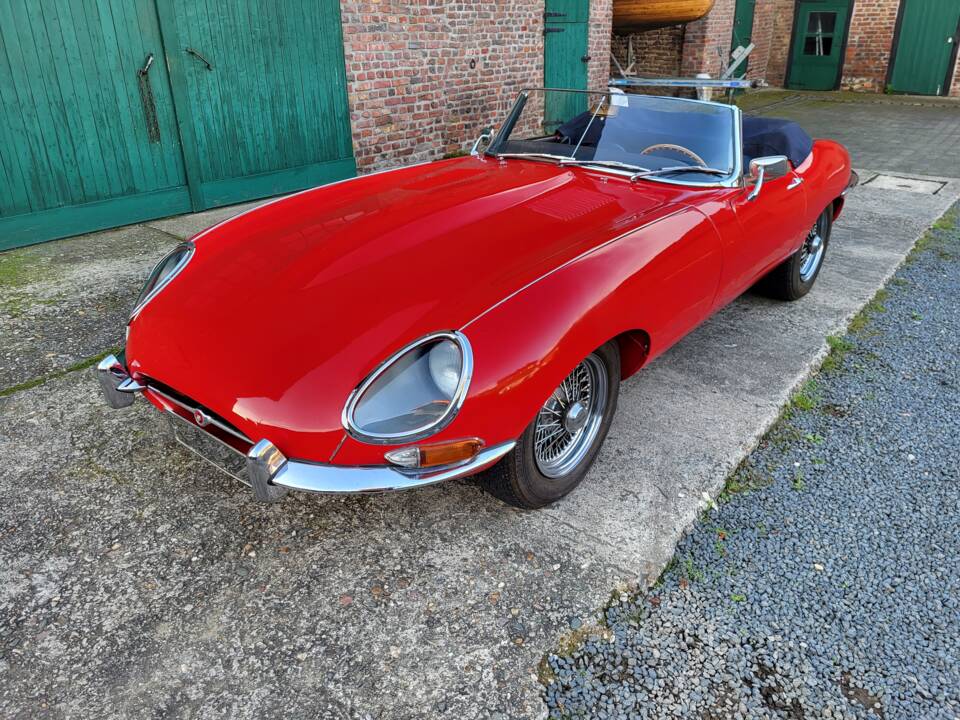 Image 5/46 of Jaguar E-Type 3.8 (1964)