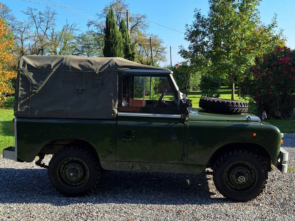 Bild 3/33 von Land Rover 88 (1965)