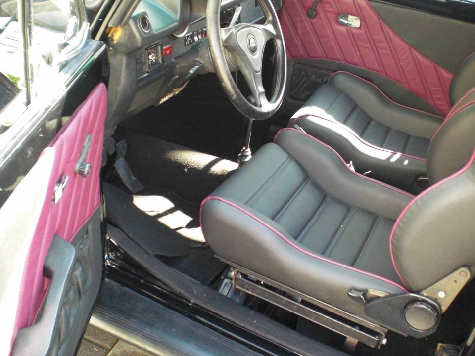 Image 25/44 of Volkswagen Beetle 1303 (1978)