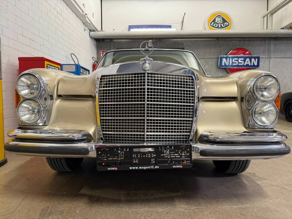 Bild 3/17 von Mercedes-Benz 280 SE (1971)