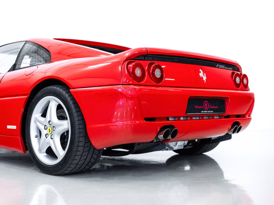 Image 10/55 of Ferrari F 355 Berlinetta (1994)