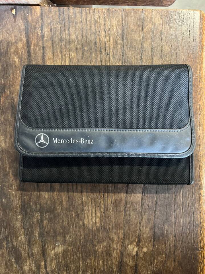 Bild 12/79 von Mercedes-Benz 200 CE (1993)