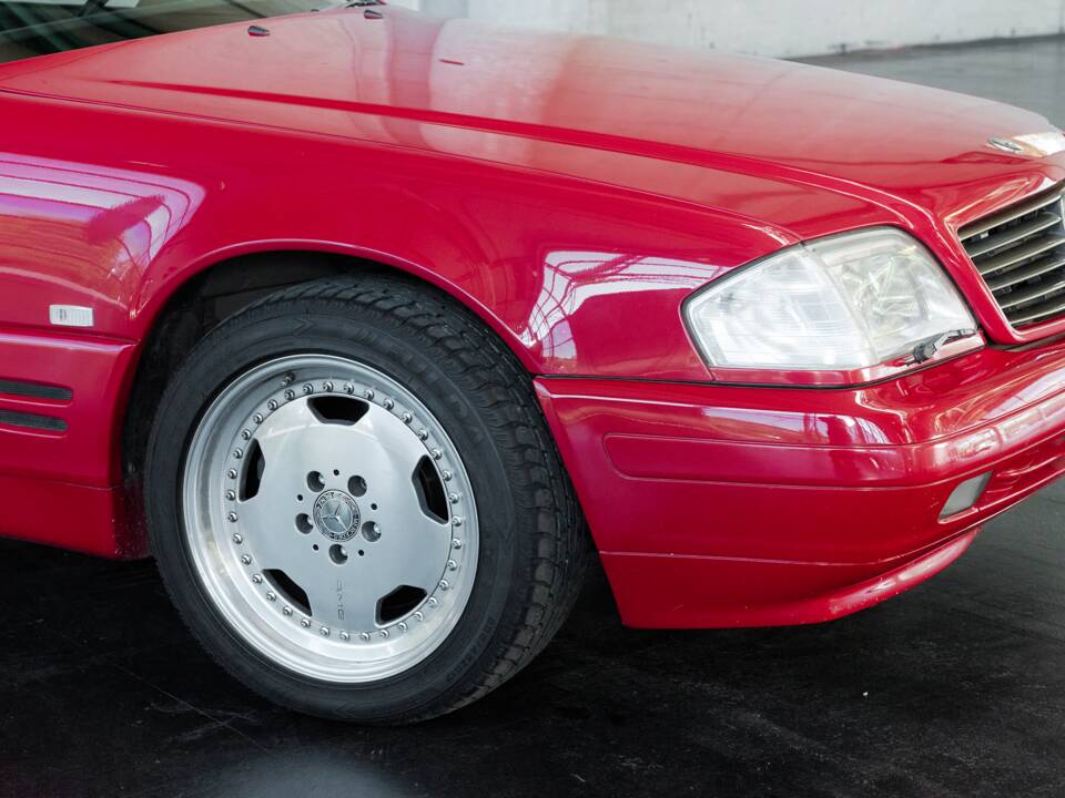 Image 22/50 de Mercedes-Benz SL 500 (1996)