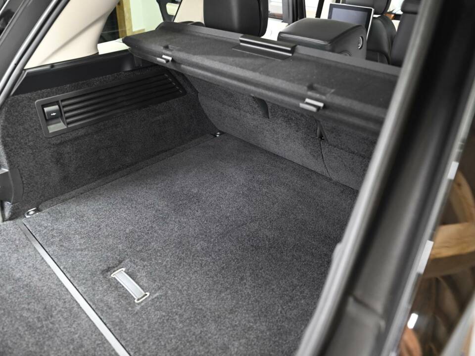 Bild 36/50 von Land Rover Range Rover Autobiography SDV8 (2018)