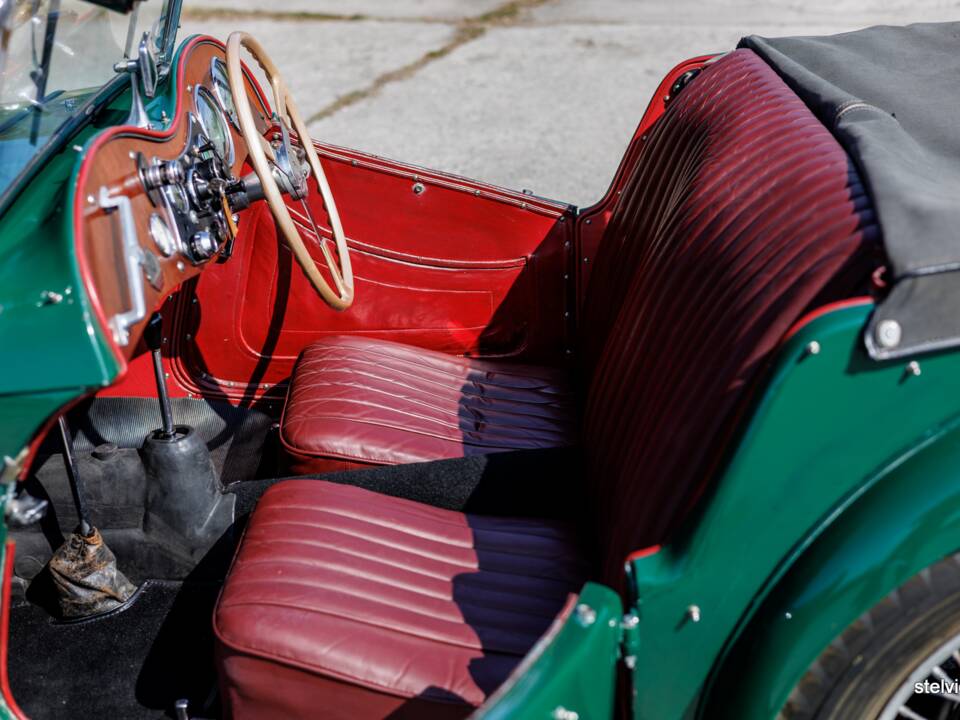 Bild 21/28 von MG TC (1948)