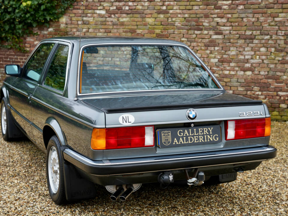 Afbeelding 24/50 van BMW 323i (1986)