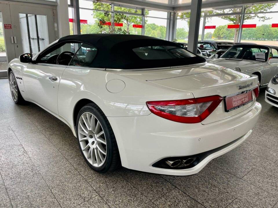 Afbeelding 6/15 van Maserati GranCabrio 4.7 (2010)