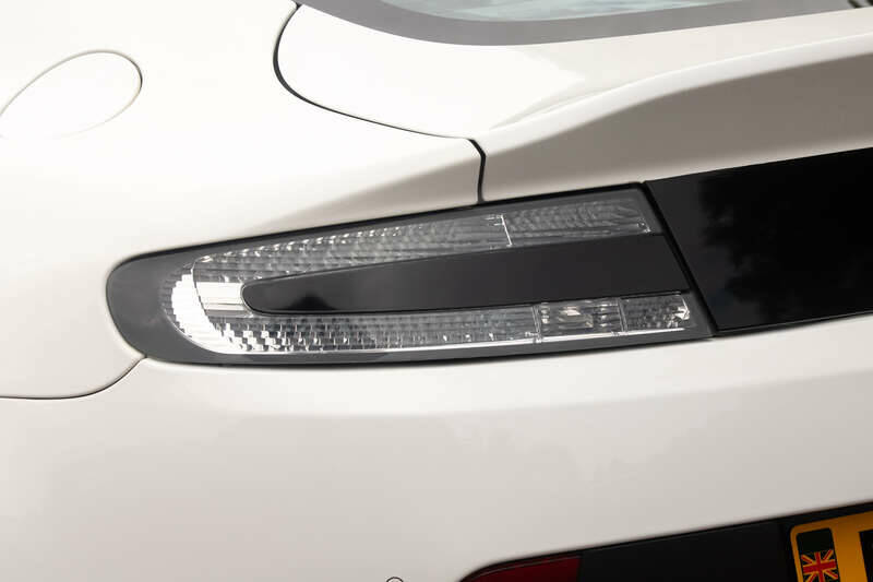 Bild 45/50 von Aston Martin V8 Vantage (2013)