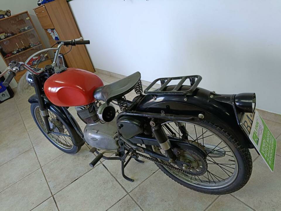 Afbeelding 19/25 van Gilera DUMMY (1954)