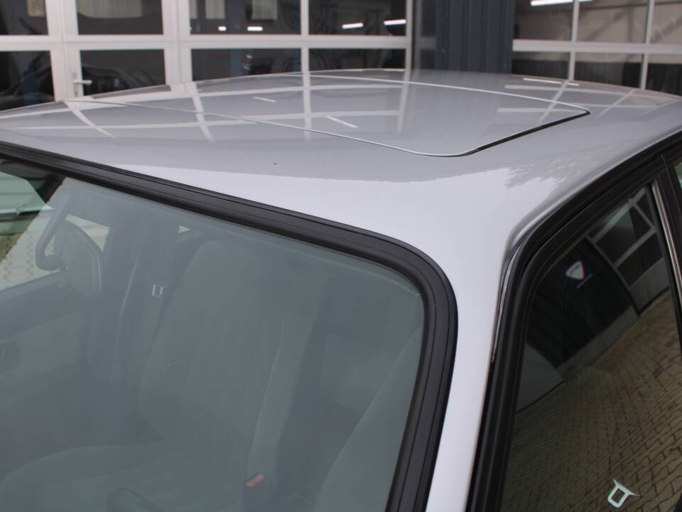 Image 6/32 de BMW 325ix (1990)