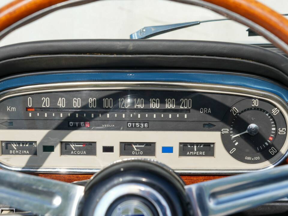 Image 23/50 of Lancia Flavia 1.8 (Vignale) (1963)